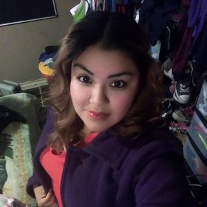 Meet your Posher, Yanira